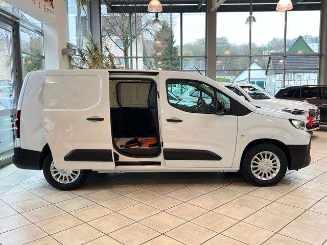 Fahrzeugbild eines Toyota Proace City