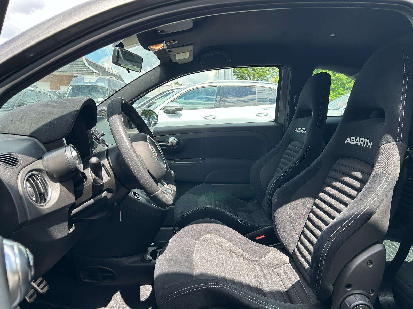 Fahrzeugbild eines Fiat 500
