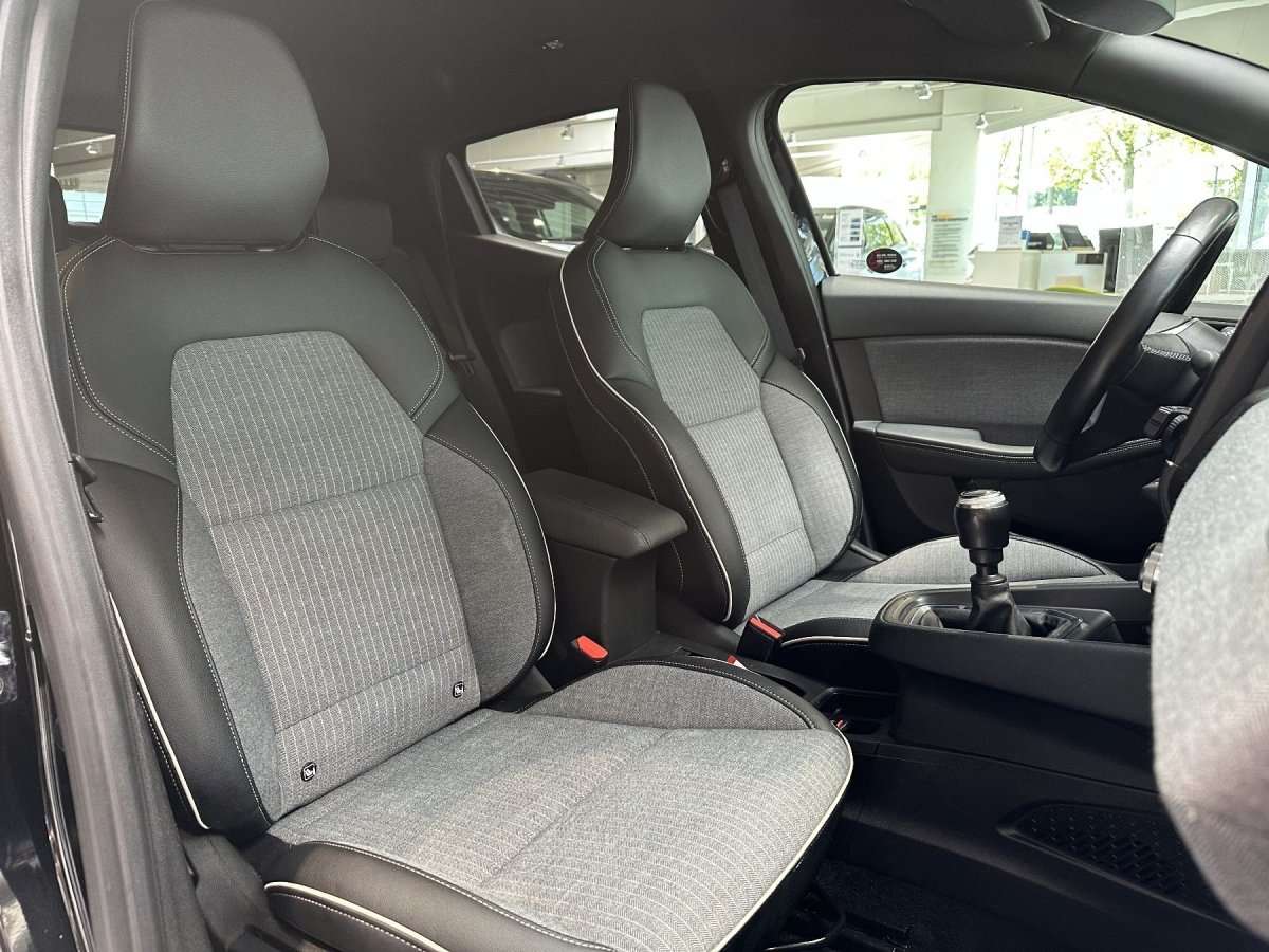 Fahrzeugbild eines Renault Clio