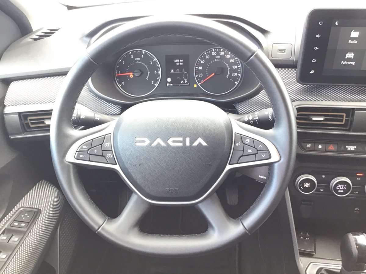 Fahrzeugbild eines Dacia Sandero