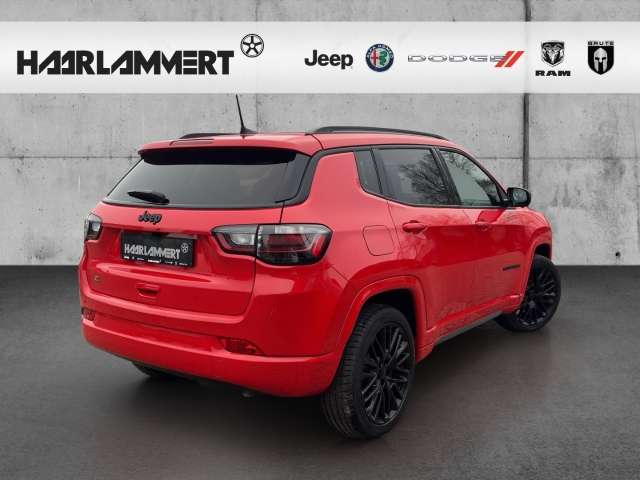 Fahrzeugbild eines Jeep Compass