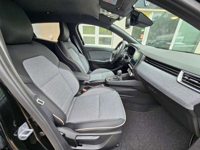 Fahrzeugbild eines Renault Clio