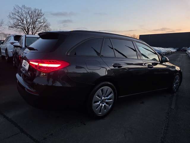 Fahrzeugbild eines Mercedes-Benz C-Klasse