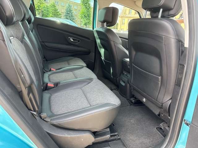 Fahrzeugbild eines Renault Grand Scénic