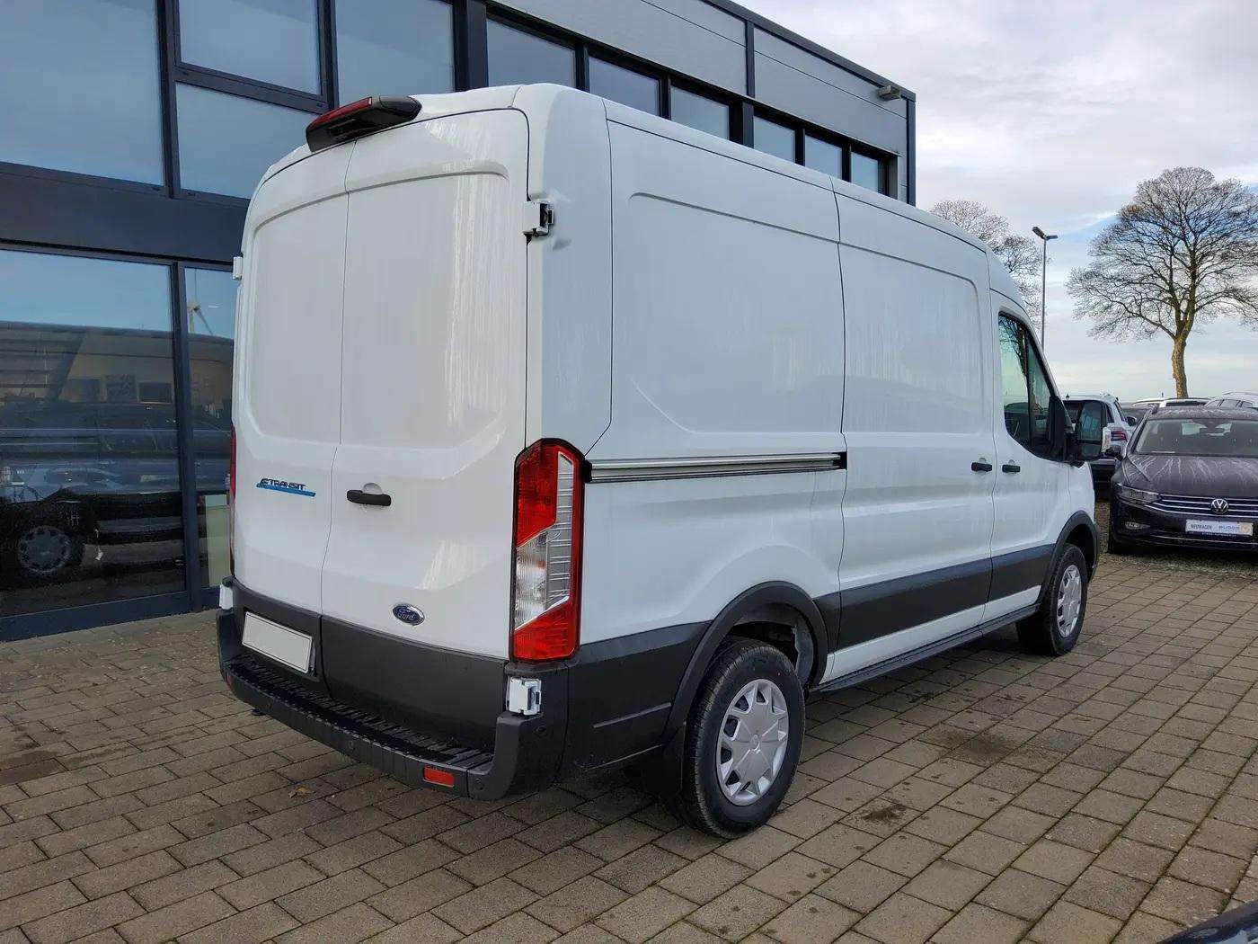 Fahrzeugbild eines Ford Transit