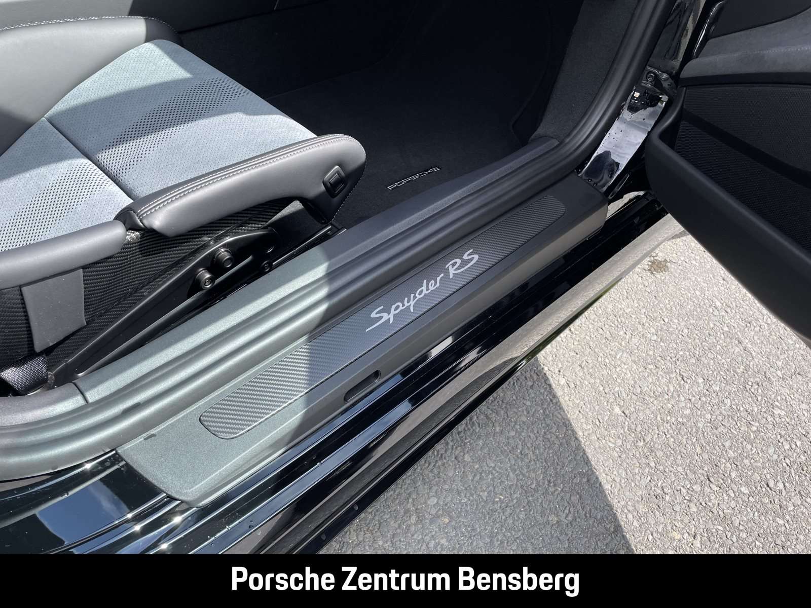 Fahrzeugbild eines Porsche Cayman