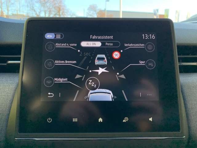 Fahrzeugbild eines Renault Clio