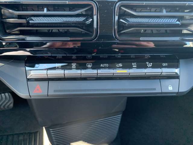 Fahrzeugbild eines Renault 5 E-TECH