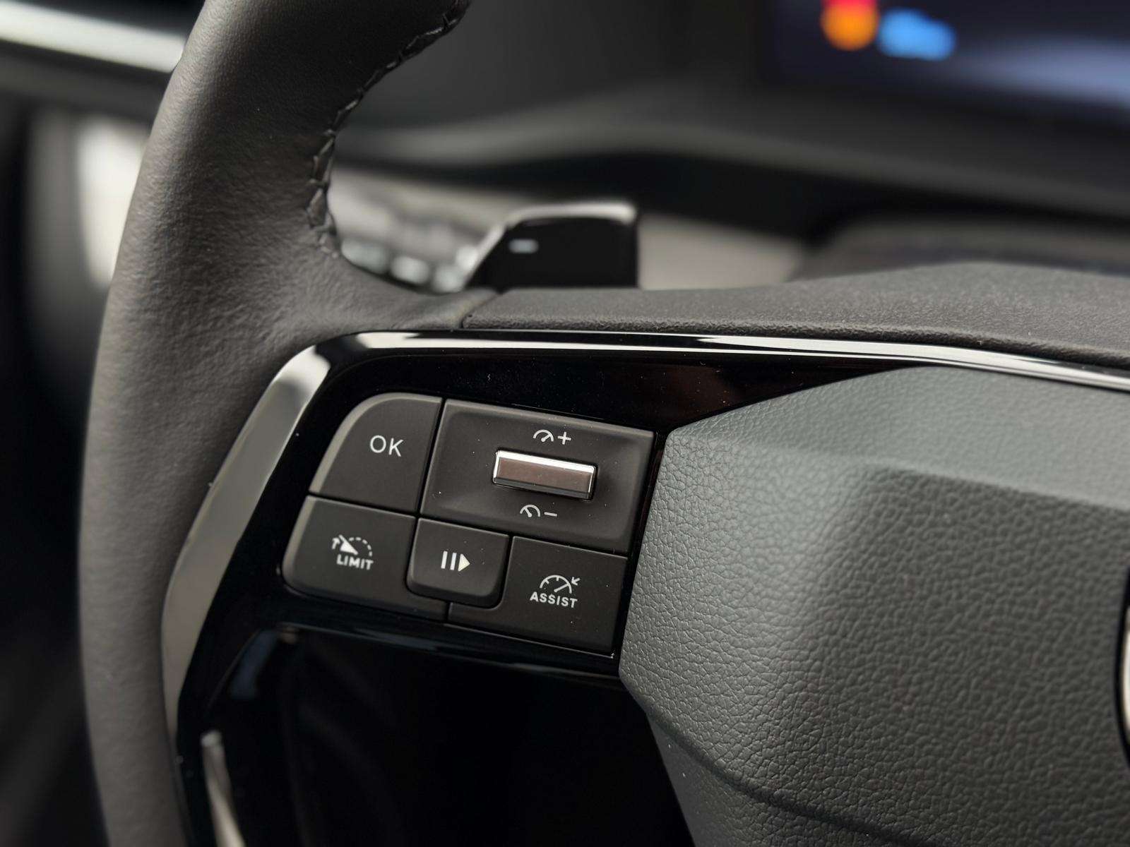 Fahrzeugbild eines Peugeot Traveller