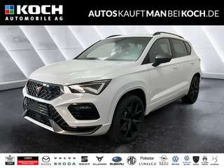 Schräge Frontansicht auf einen CUPRA Ateca , freigestellt