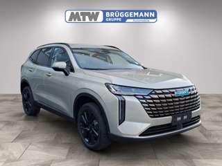 Schräge Frontansicht auf einen GWM Haval H6 , freigestellt