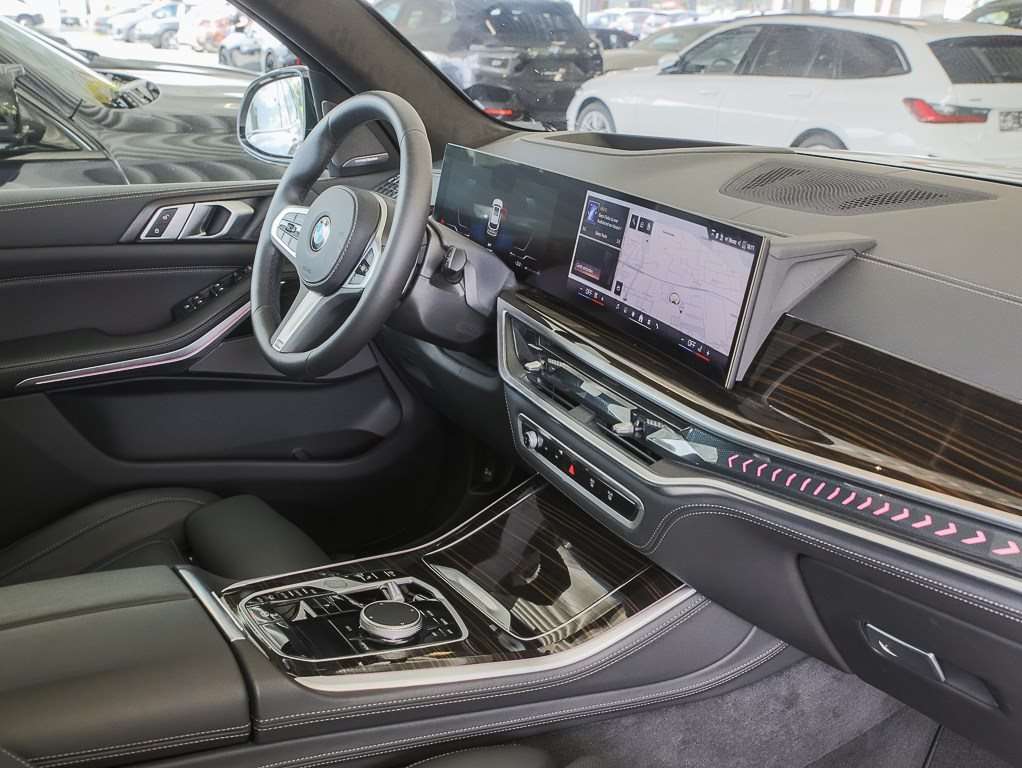 Fahrzeugbild eines BMW X5