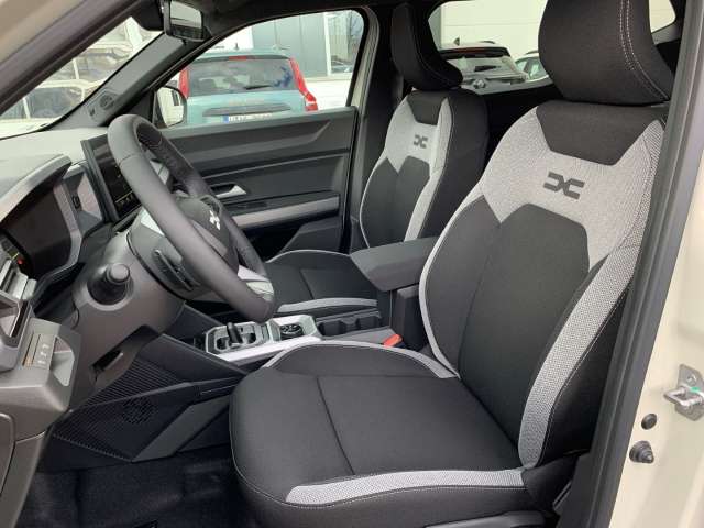 Fahrzeugbild eines Dacia Duster