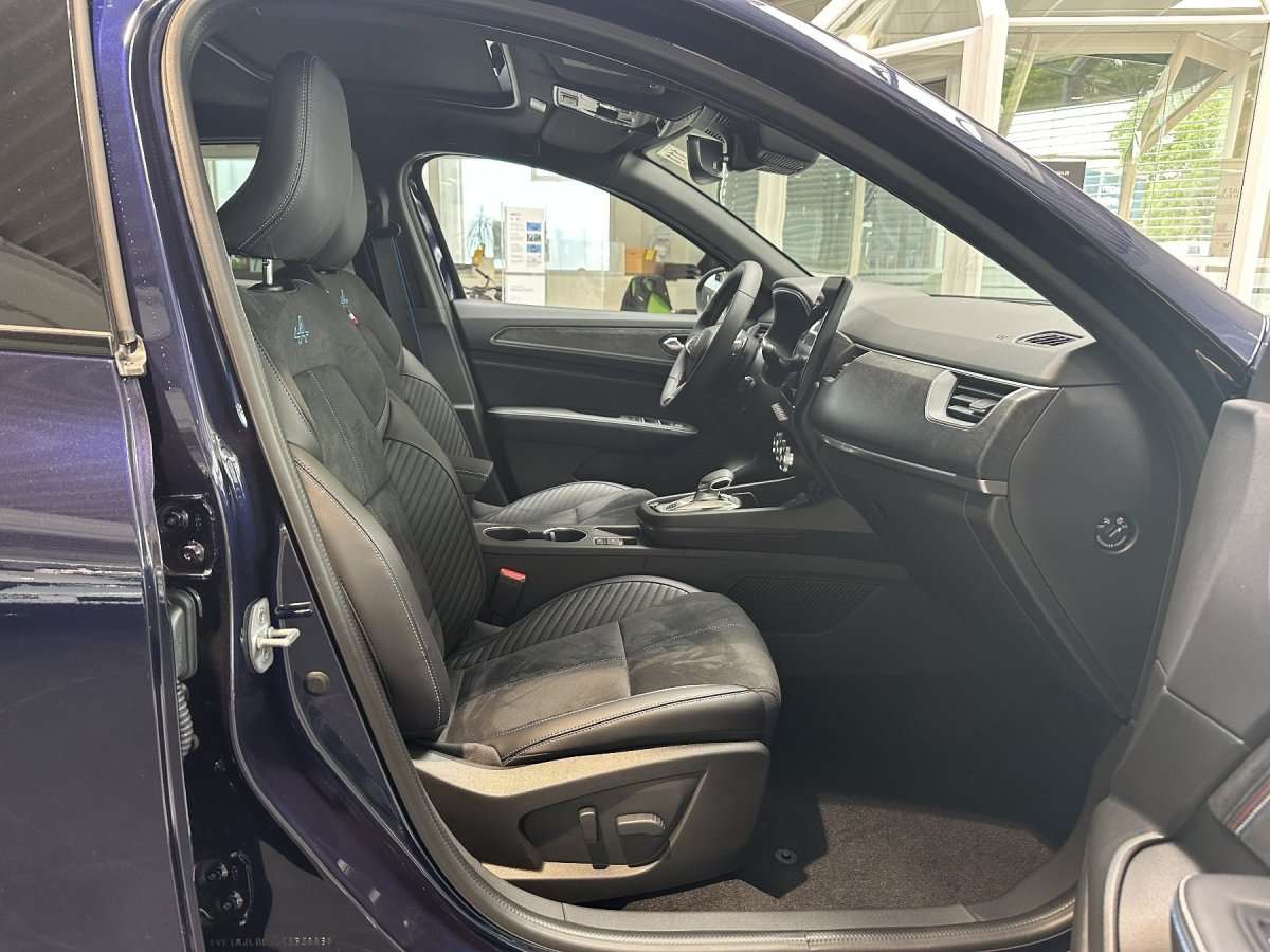 Fahrzeugbild eines Renault Arkana