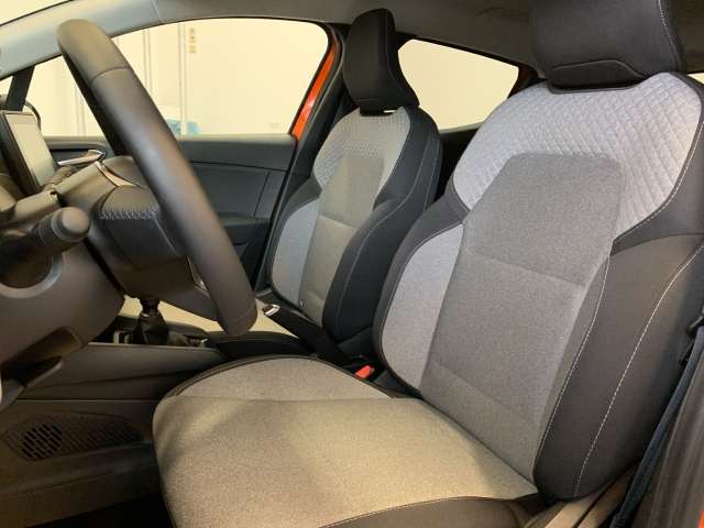 Fahrzeugbild eines Renault Clio