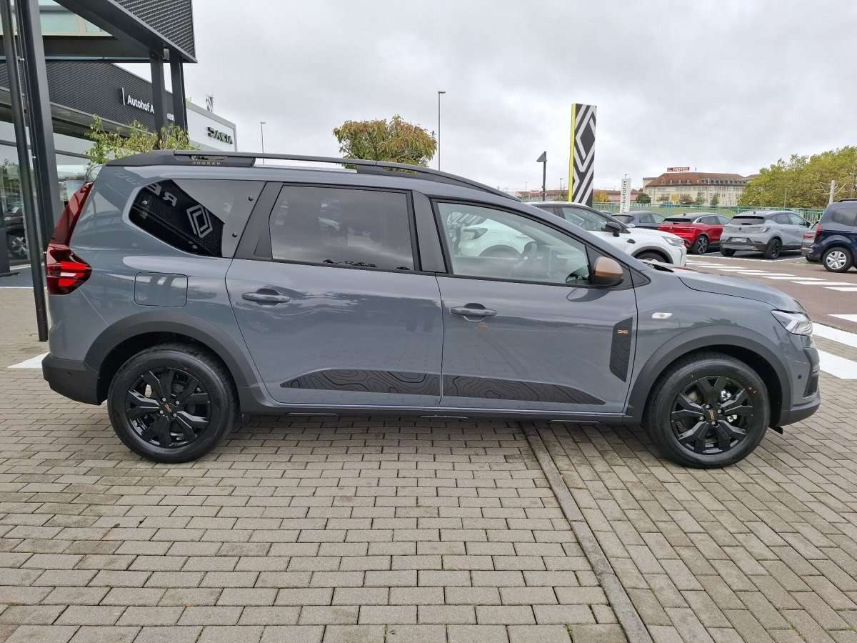 Fahrzeugbild eines Dacia Jogger