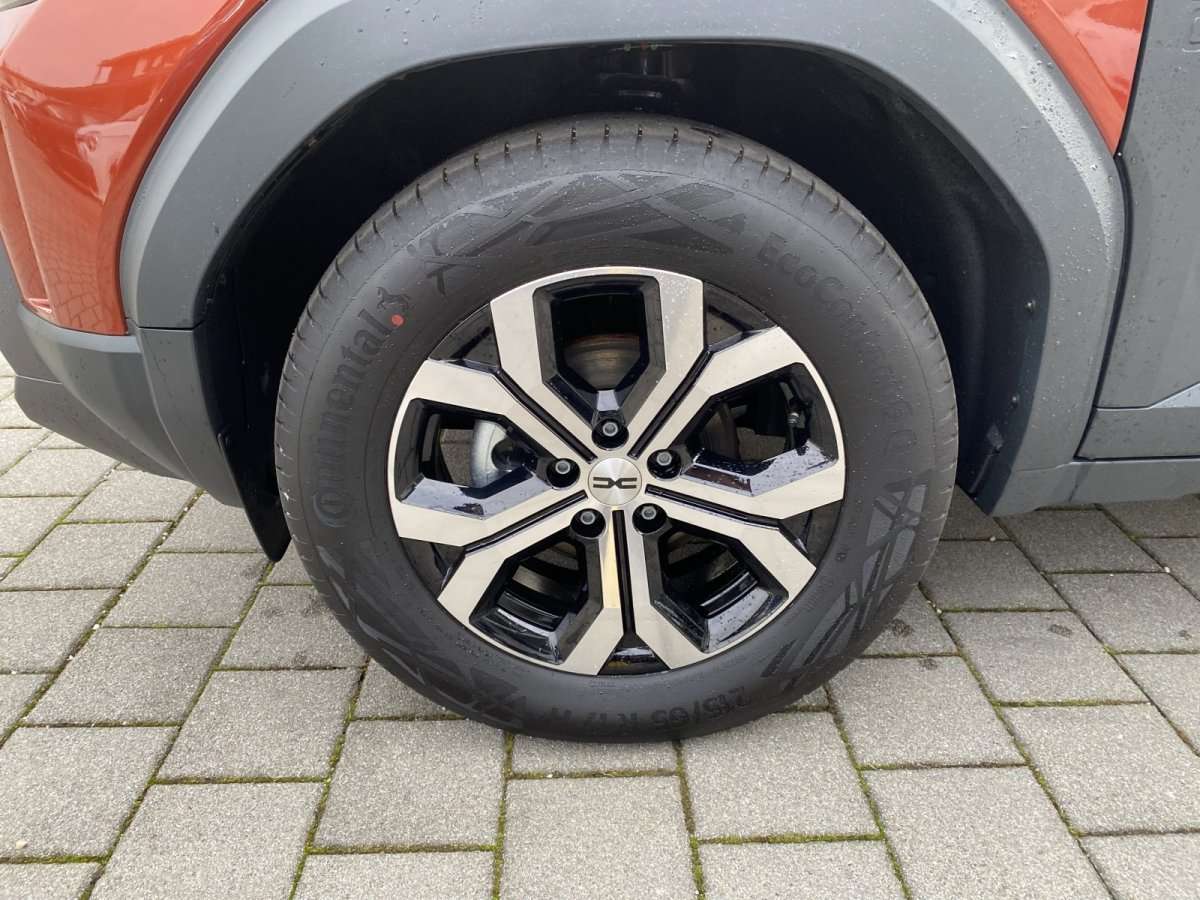 Fahrzeugbild eines Dacia Duster