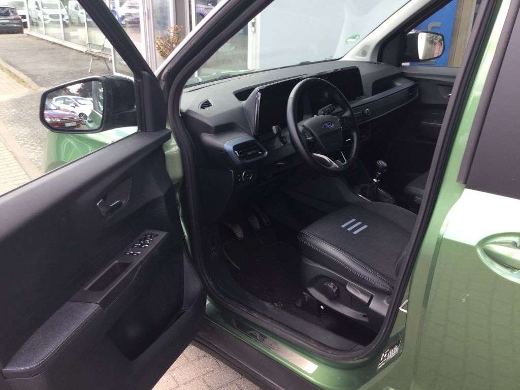 Fahrzeugbild eines Ford Tourneo Courier