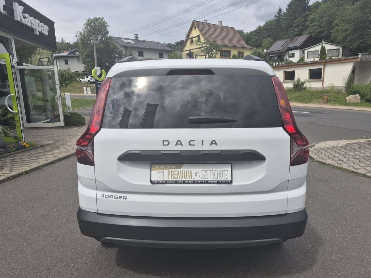 Fahrzeugbild eines Dacia Jogger