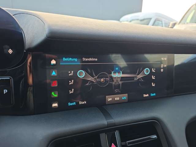 Fahrzeugbild eines Porsche Taycan