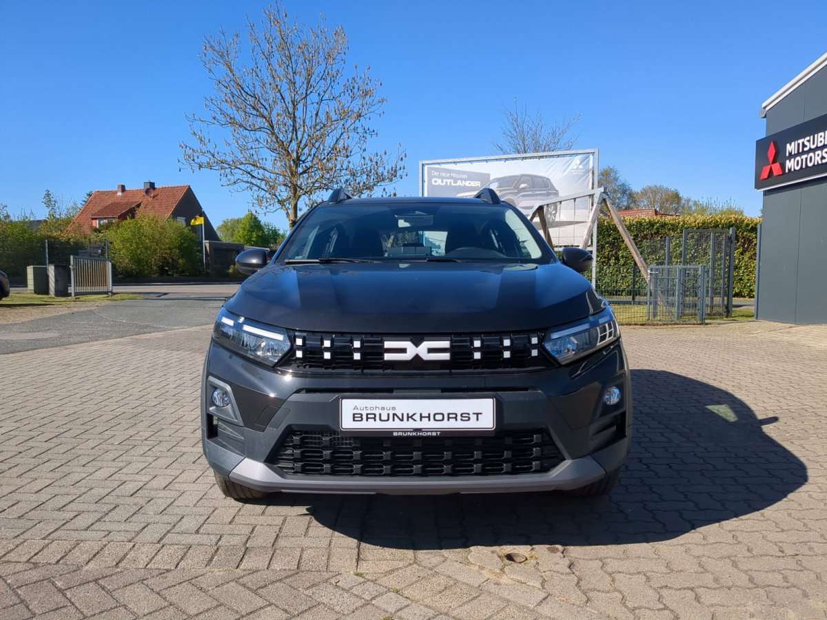 Fahrzeugbild eines Dacia Sandero