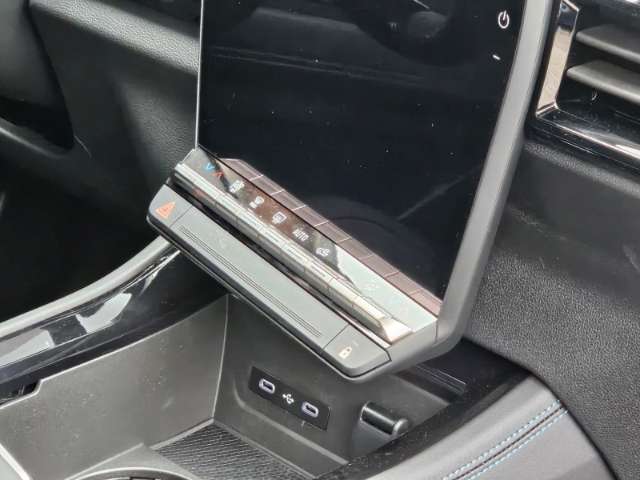 Fahrzeugbild eines Renault Rafale