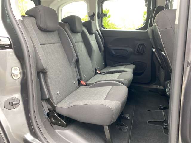 Fahrzeugbild eines Peugeot Rifter