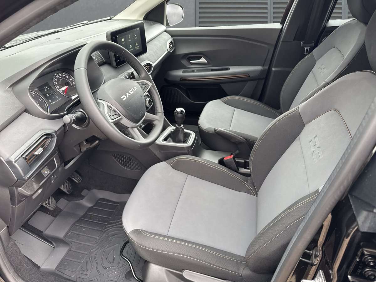 Fahrzeugbild eines Dacia Jogger