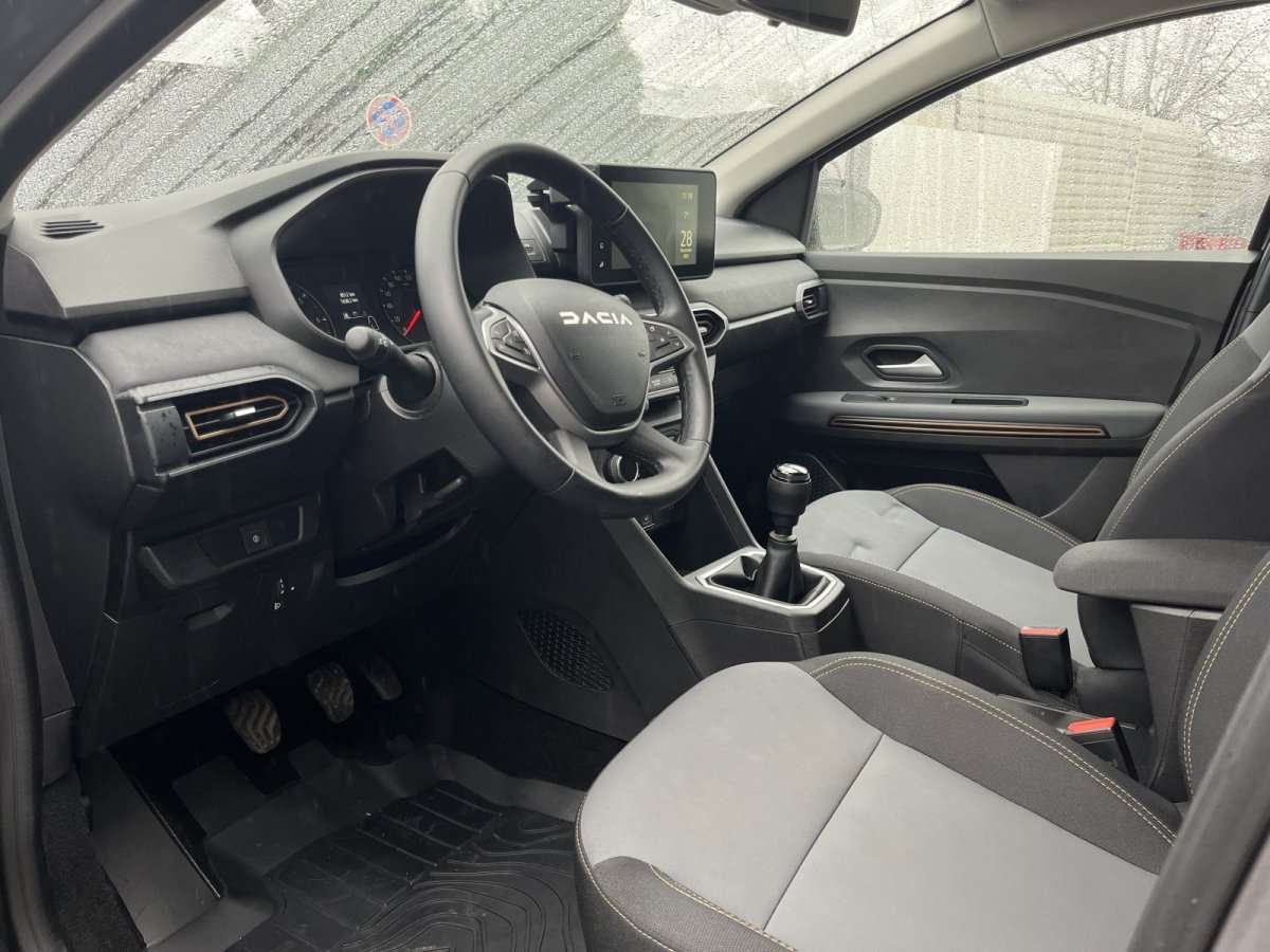 Fahrzeugbild eines Dacia Jogger