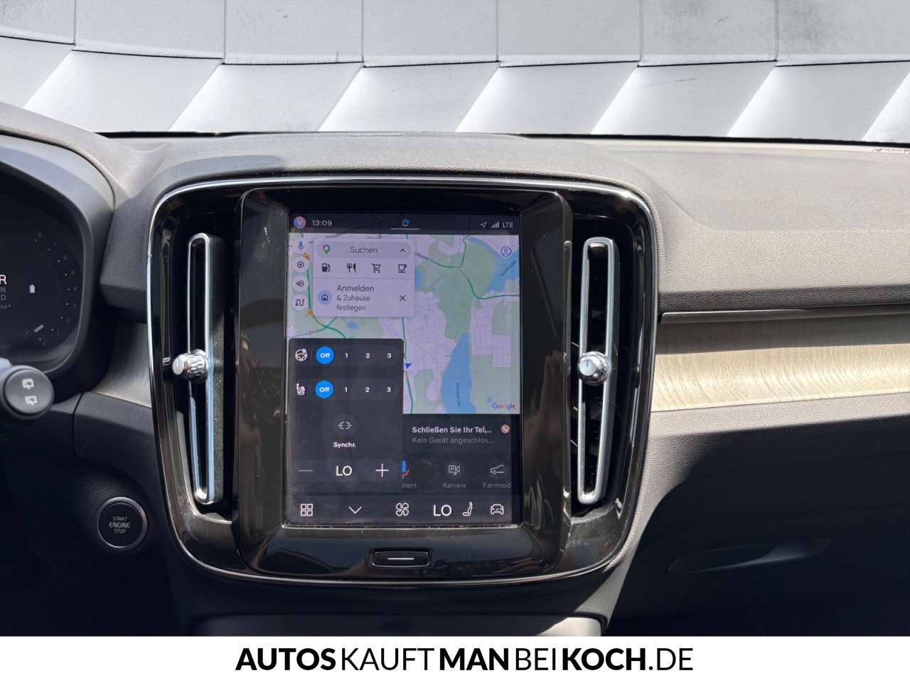 Fahrzeugbild eines Volvo XC40