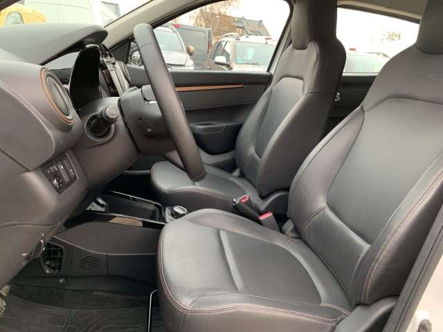 Fahrzeugbild eines Dacia Spring