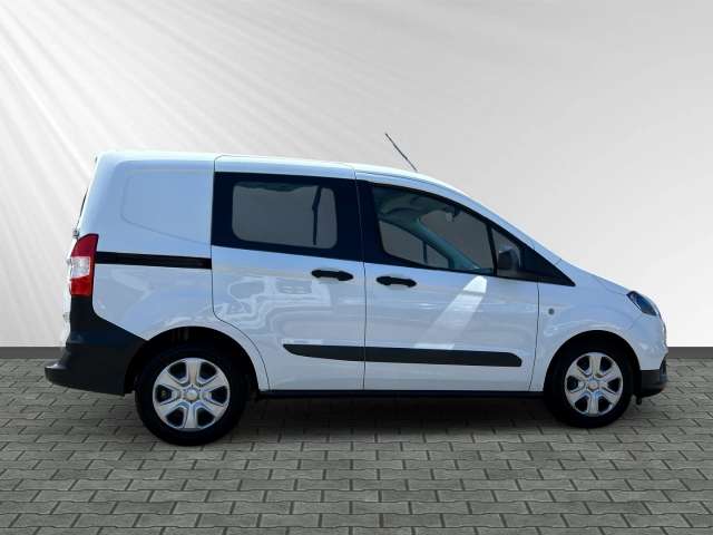 Fahrzeugbild eines Ford Transit Courier