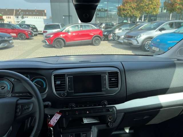 Fahrzeugbild eines Opel Vivaro