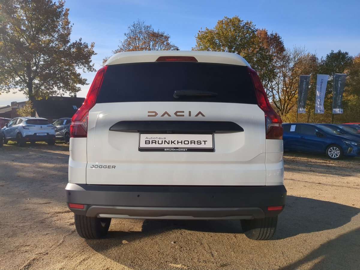 Fahrzeugbild eines Dacia Jogger
