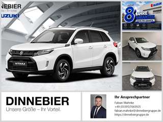 Schräge Frontansicht auf einen Suzuki Vitara , freigestellt