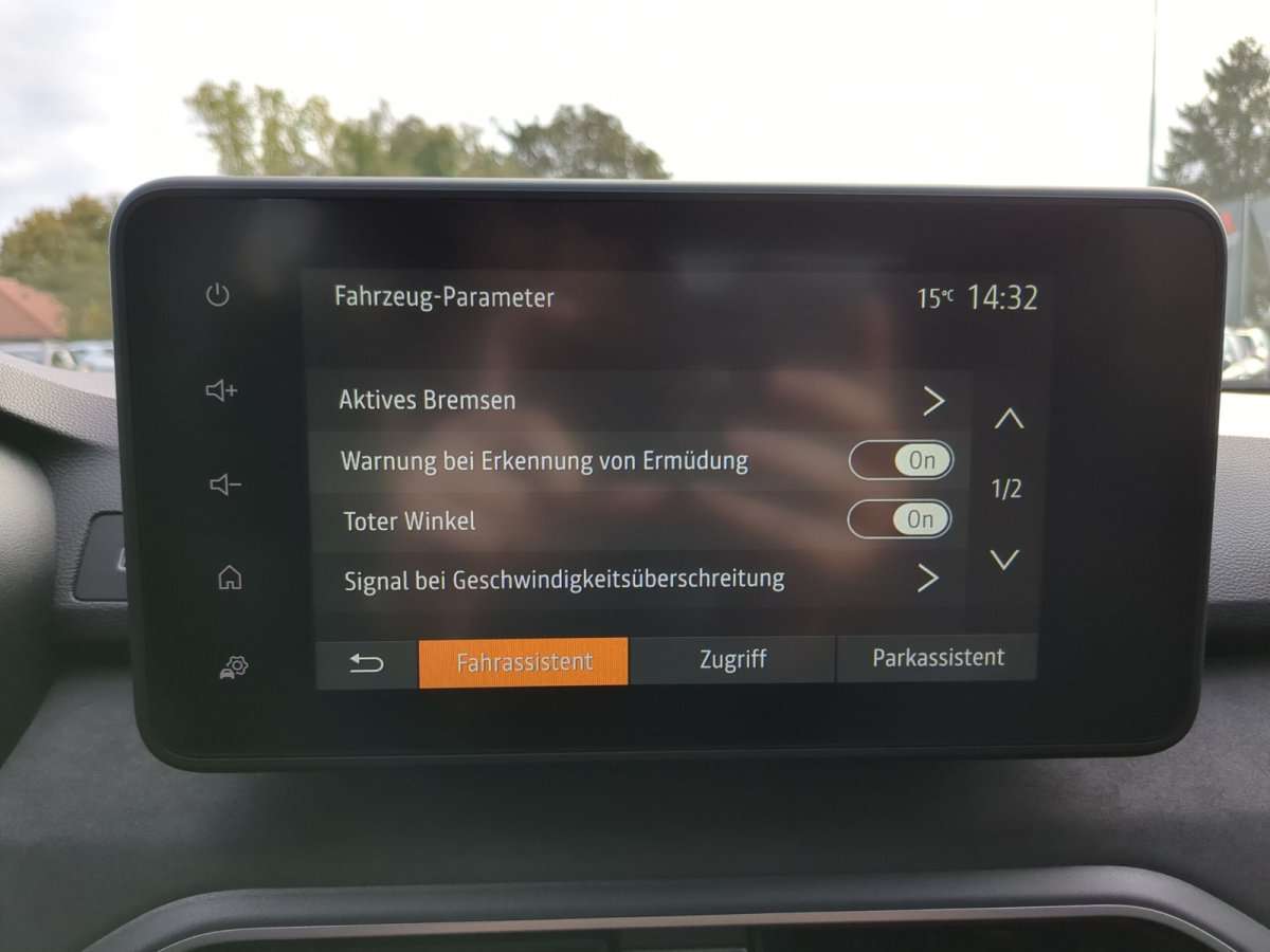 Fahrzeugbild eines Dacia Sandero