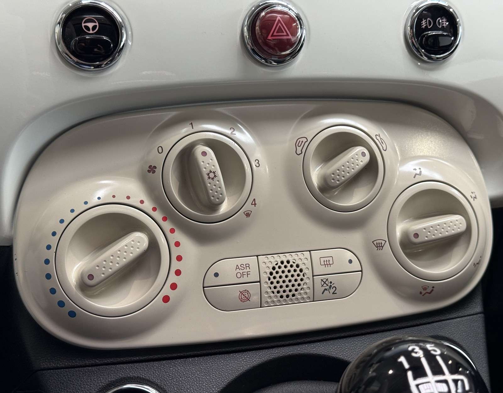 Fahrzeugbild eines Fiat 500