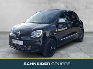 Schräge Frontansicht auf einen Renault Twingo , freigestellt