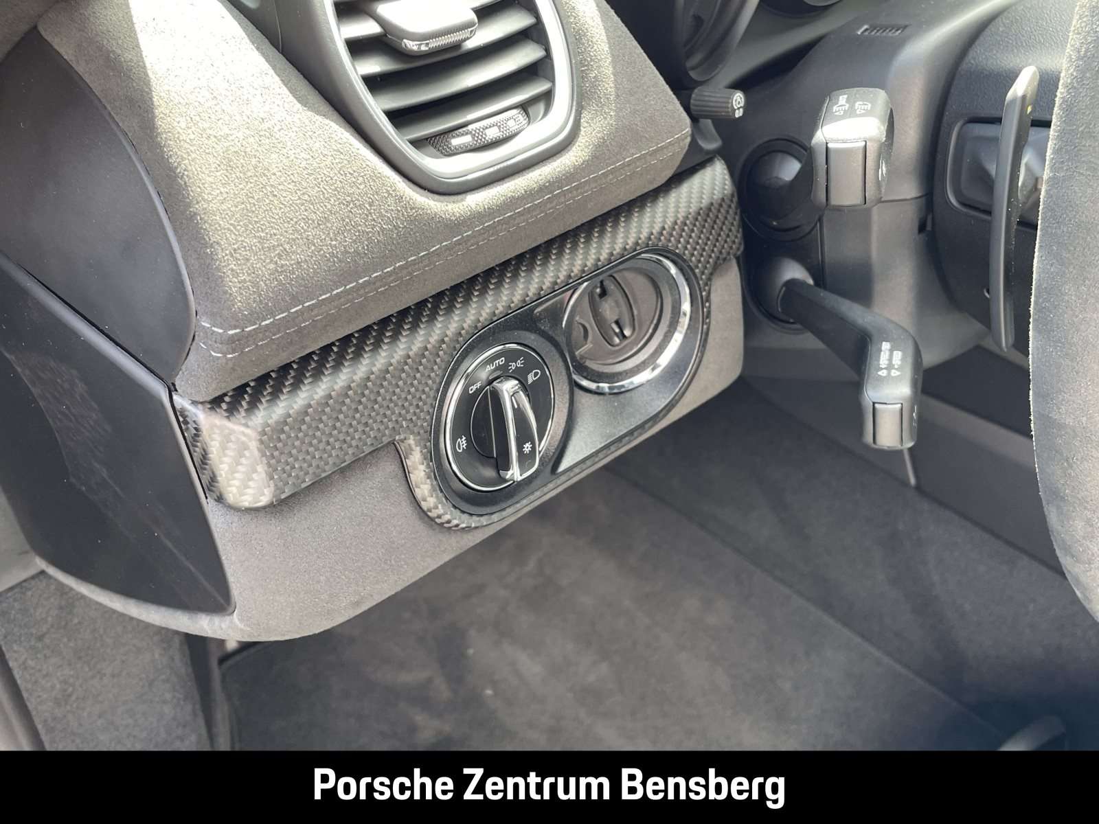 Fahrzeugbild eines Porsche Cayman