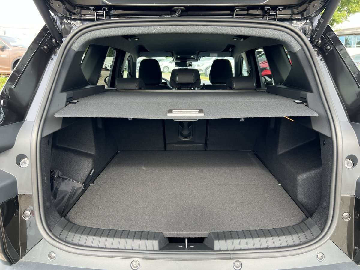 Fahrzeugbild eines Dacia Bigster