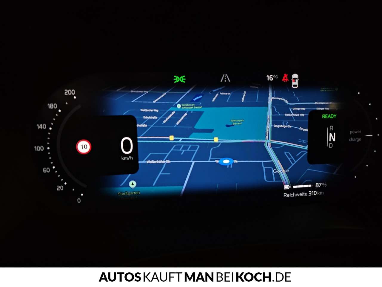 Fahrzeugbild eines Volvo XC40