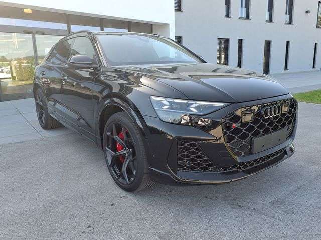 Fahrzeugbild eines Audi RS Q8