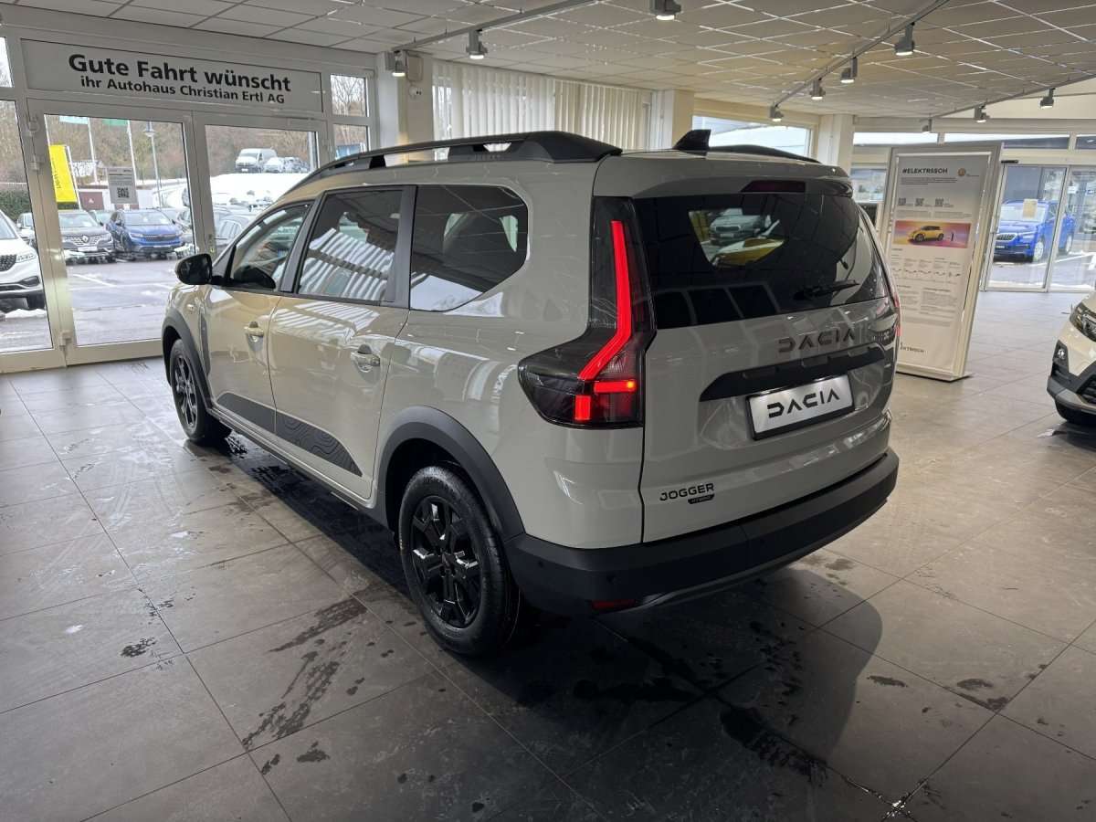 Fahrzeugbild eines Dacia Jogger