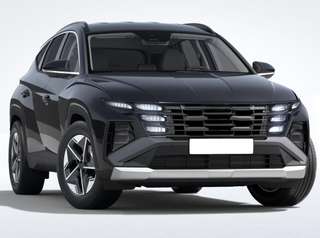 Schräge Frontansicht auf einen Hyundai Tucson , freigestellt