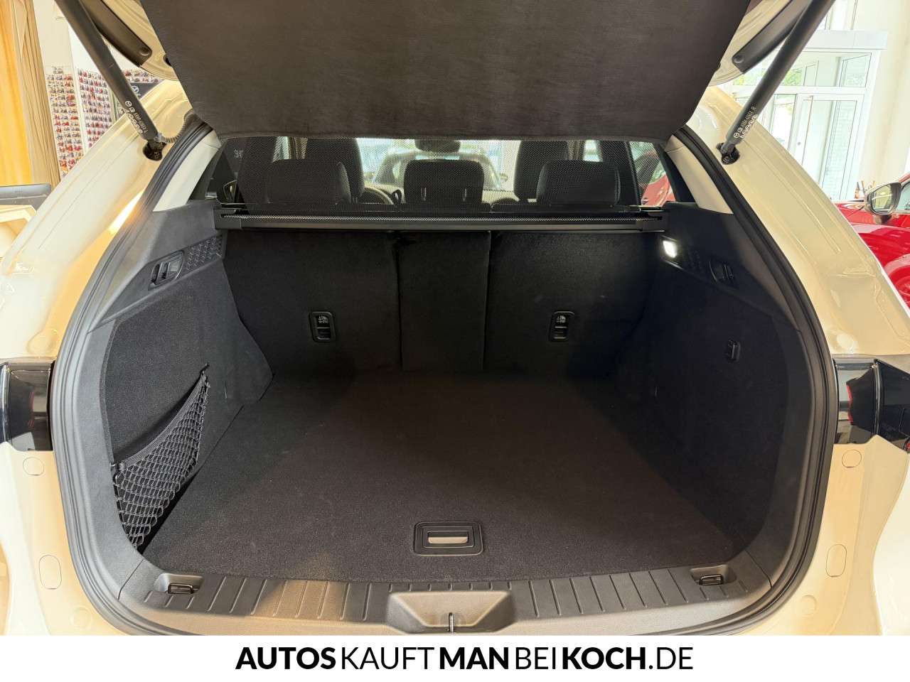 Fahrzeugbild eines Mazda CX-60
