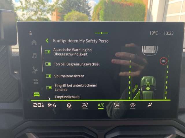 Fahrzeugbild eines Dacia Duster