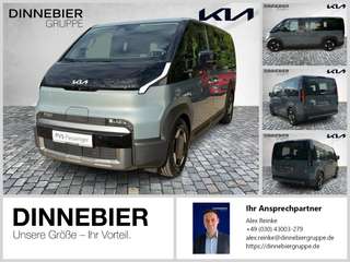 Schräge Frontansicht auf einen Kia PV5 Passenger , freigestellt