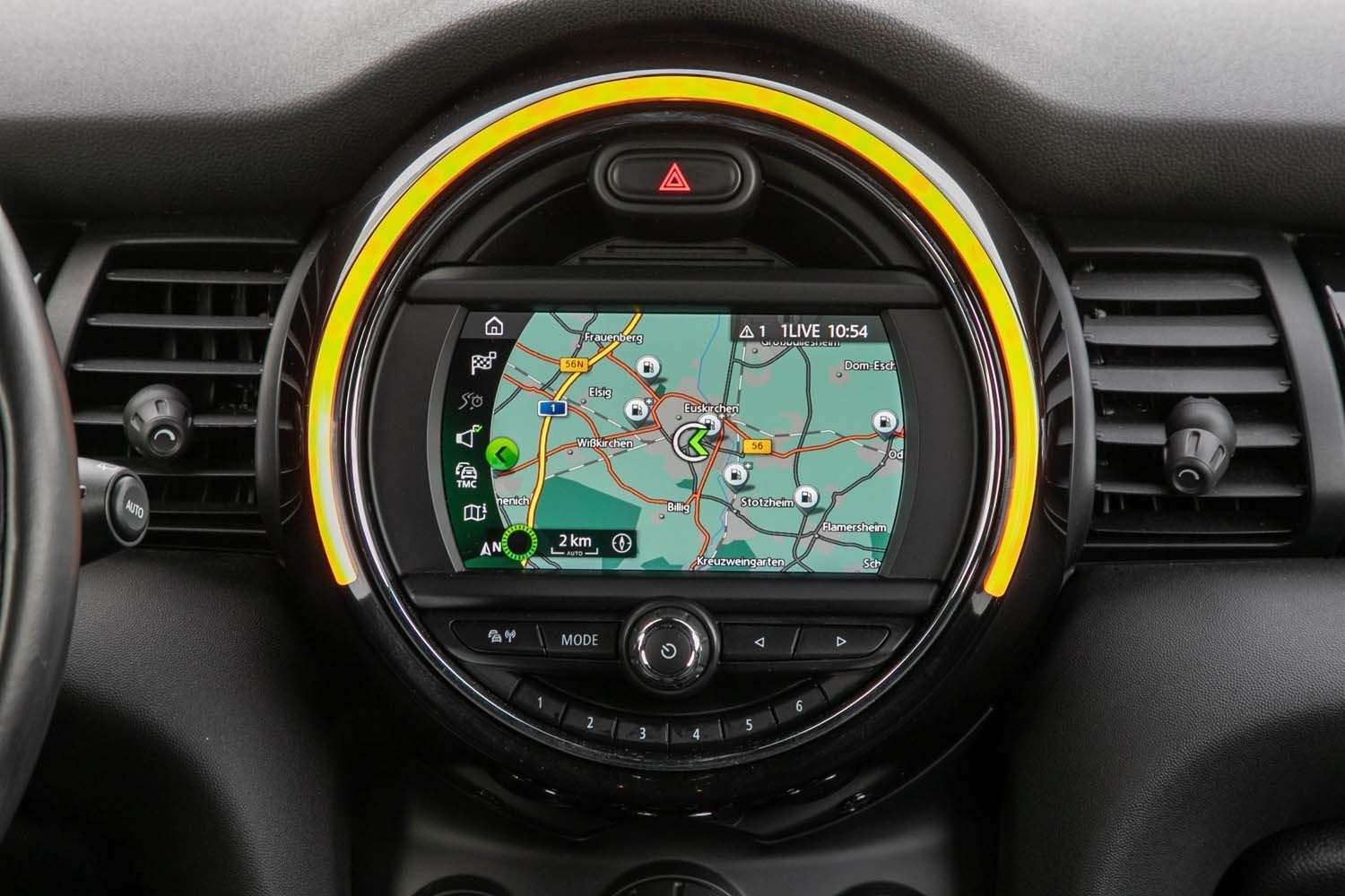 Fahrzeugbild eines MINI COOPER