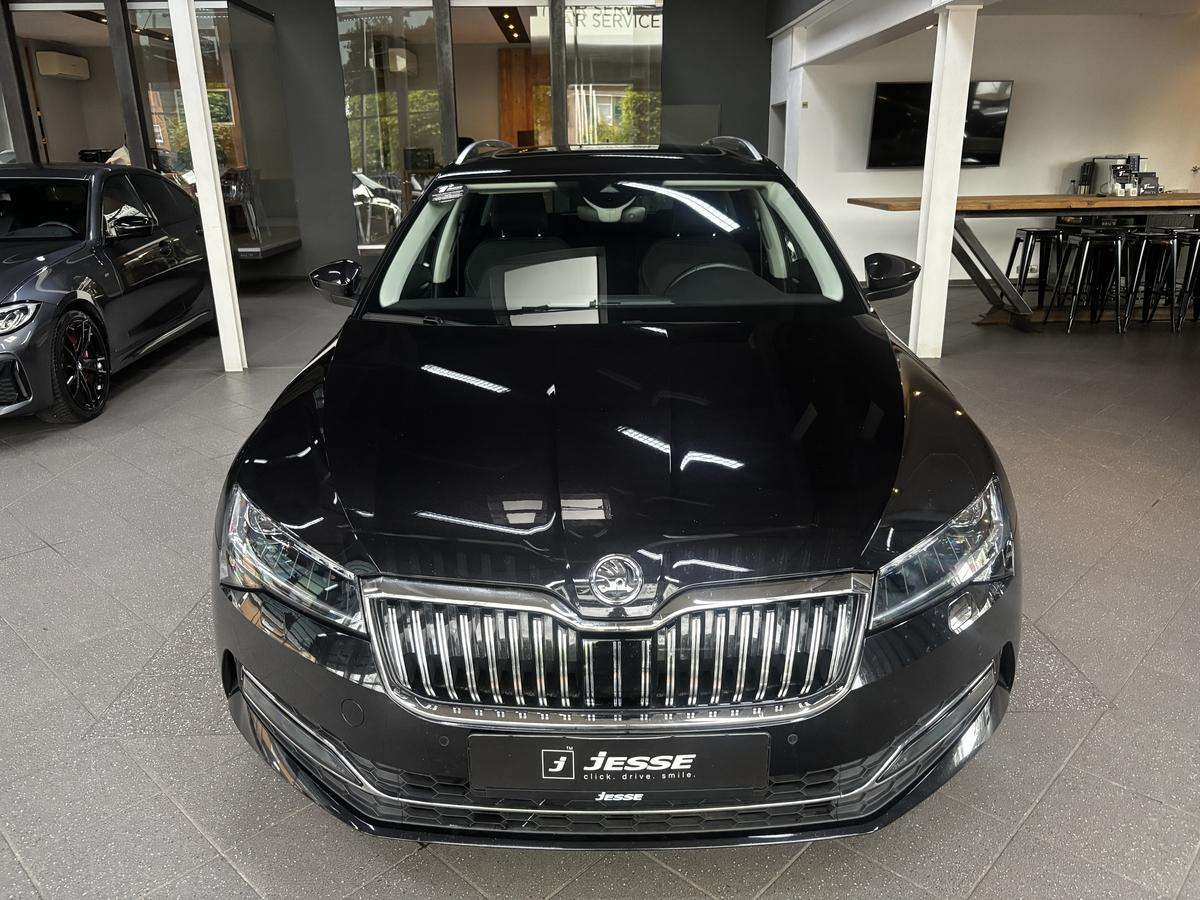 Fahrzeugbild eines Skoda Superb