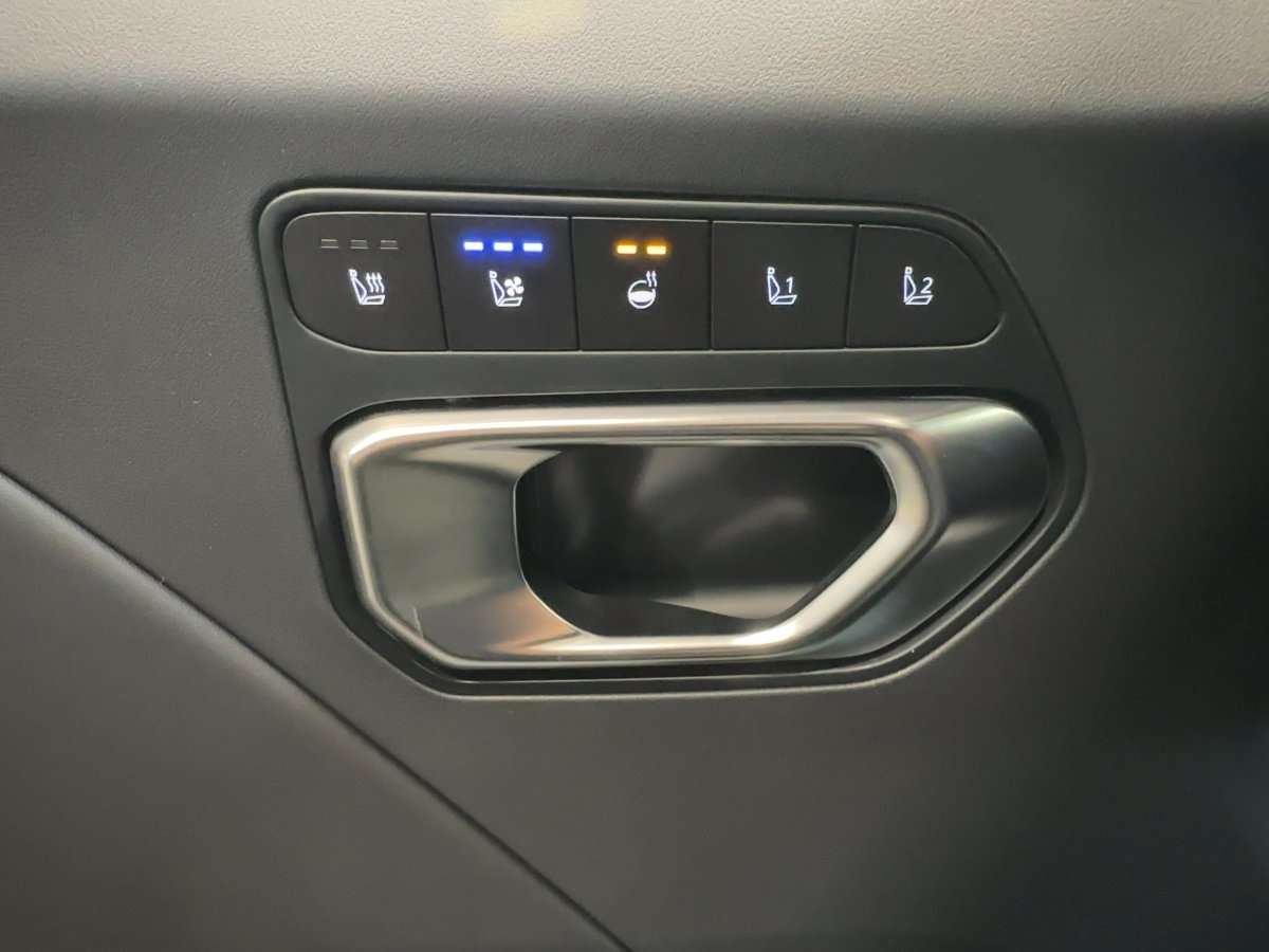 Fahrzeugbild eines Kia K4